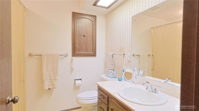 1136 7th Avenue S, Edmonds, WA 98020