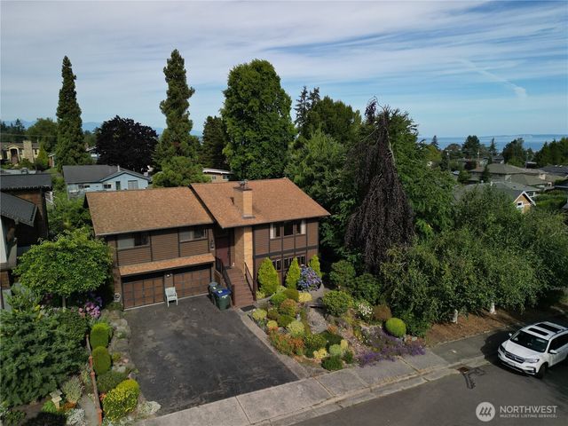 1136 7th Avenue S, Edmonds, WA 98020