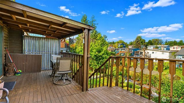 1136 7th Avenue S, Edmonds, WA 98020