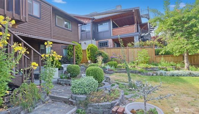 1136 7th Avenue S, Edmonds, WA 98020