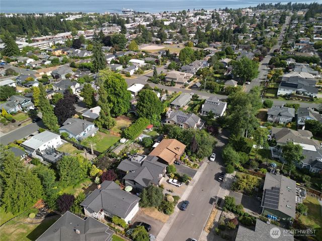 1136 7th Avenue S, Edmonds, WA 98020
