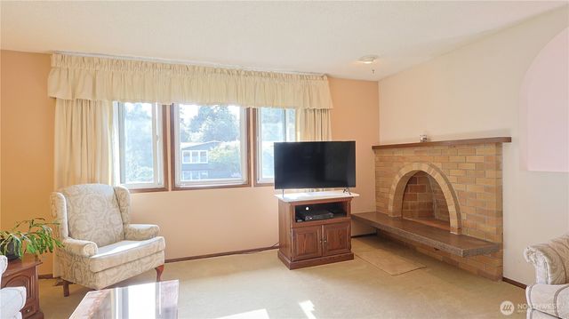 1136 7th Avenue S, Edmonds, WA 98020