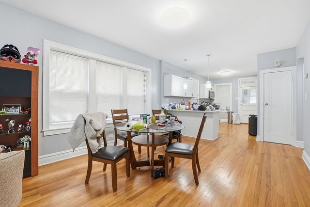 4512 N Kasson Avenue, Chicago, IL 60630