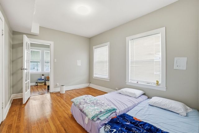 4512 N Kasson Avenue, Chicago, IL 60630
