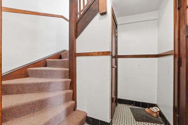 4512 N Kasson Avenue, Chicago, IL 60630