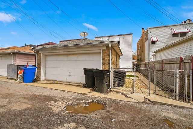 4512 N Kasson Avenue, Chicago, IL 60630