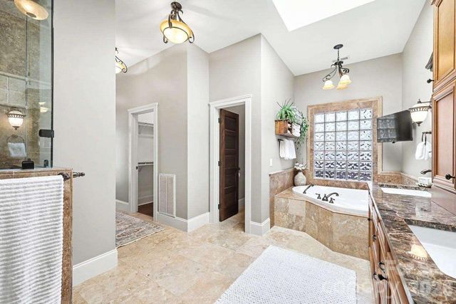 2215 Hassell Place, Charlotte, NC 28209