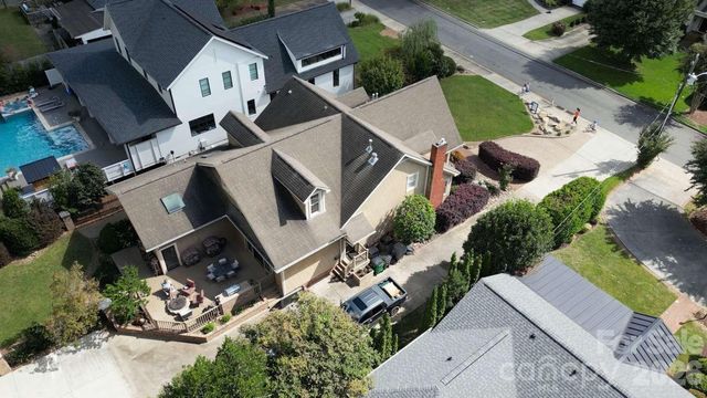 2215 Hassell Place, Charlotte, NC 28209