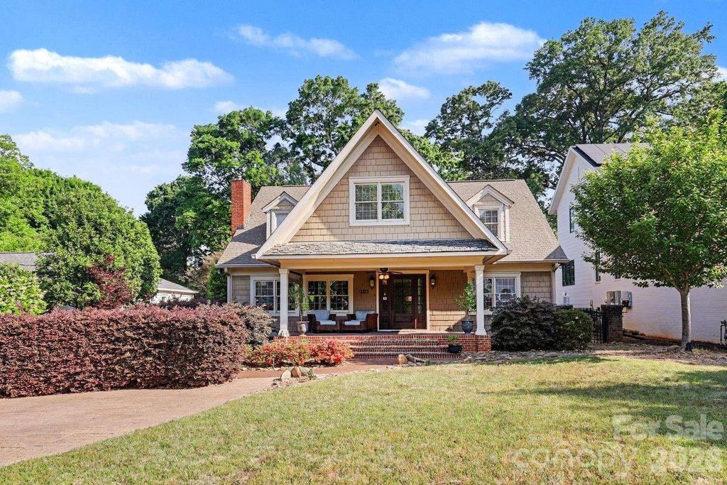 2215 Hassell Place, Charlotte, NC 28209