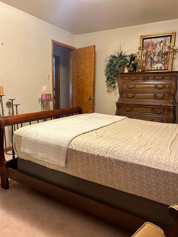 12334 S Loomis Street, Calumet Park, IL 60827