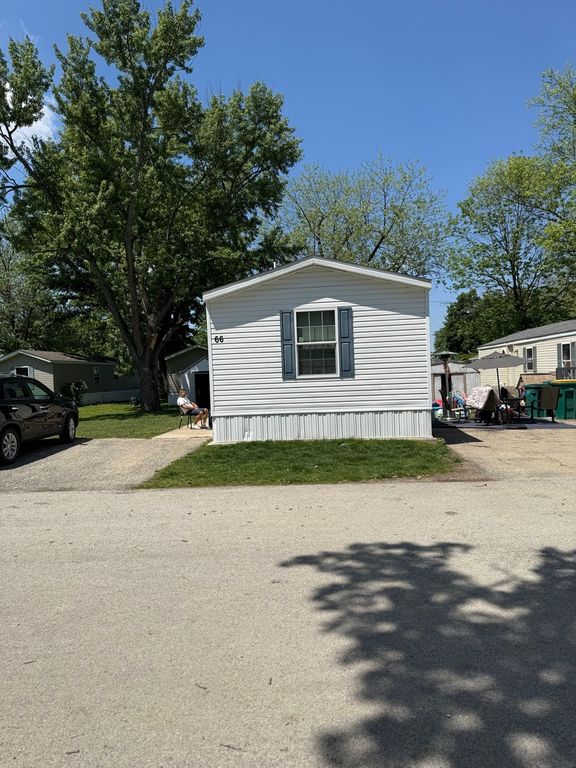 66 Oak Street, Minooka, IL 60447