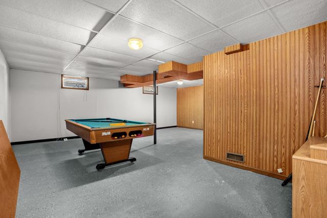 1216 25TH PLACE NW, Minot, ND 58703