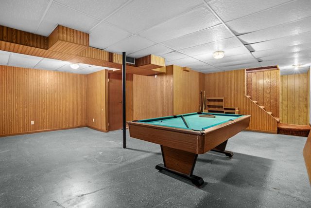 1216 25TH PLACE NW, Minot, ND 58703