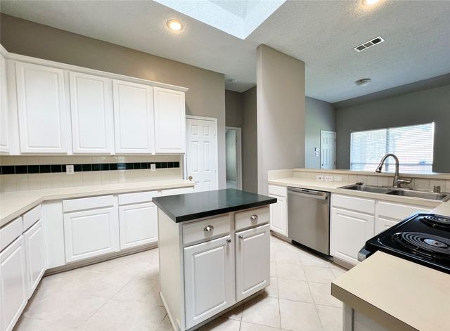 7700 Glenoaks Drive, Frisco, TX 75034