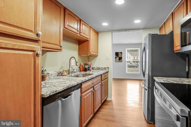 22375 STABLEHOUSE DR, Sterling, VA 20164