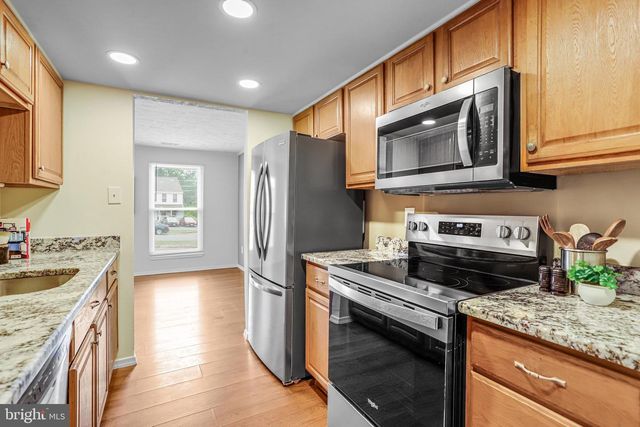 22375 STABLEHOUSE DR, Sterling, VA 20164