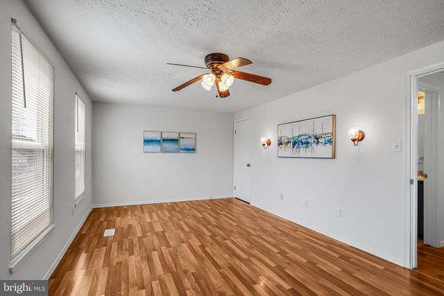 22375 STABLEHOUSE DR, Sterling, VA 20164