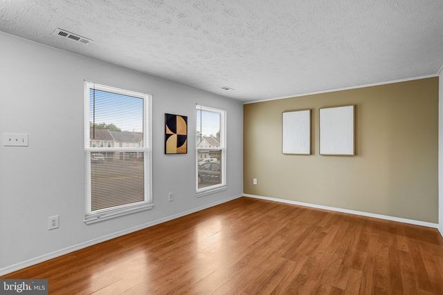 22375 STABLEHOUSE DR, Sterling, VA 20164