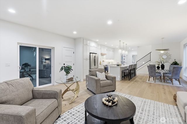 13351 25th Avenue NE, Seattle, WA 98125