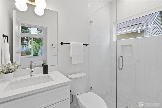 13351 25th Avenue NE, Seattle, WA 98125