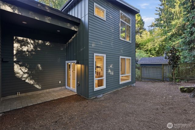 13351 25th Avenue NE, Seattle, WA 98125