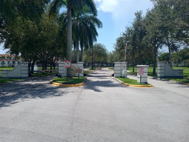 2018 Alta Meadows Ln 407, Delray Beach, FL 33444