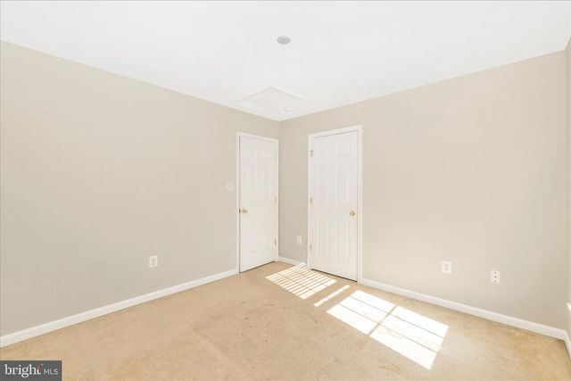 102 SUNLIGHT DR, Frederick, MD 21702