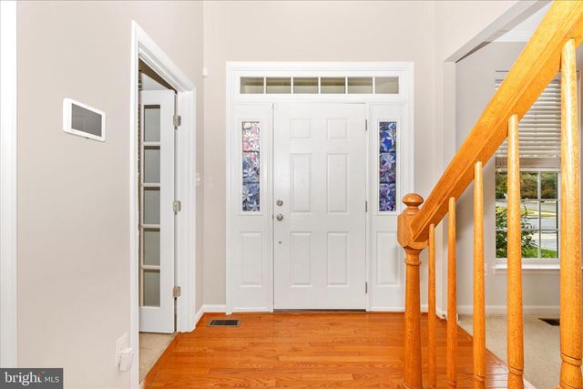 102 SUNLIGHT DR, Frederick, MD 21702