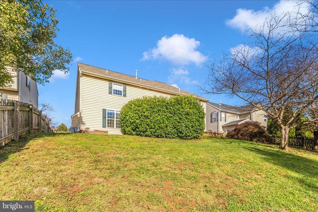 102 SUNLIGHT DR, Frederick, MD 21702