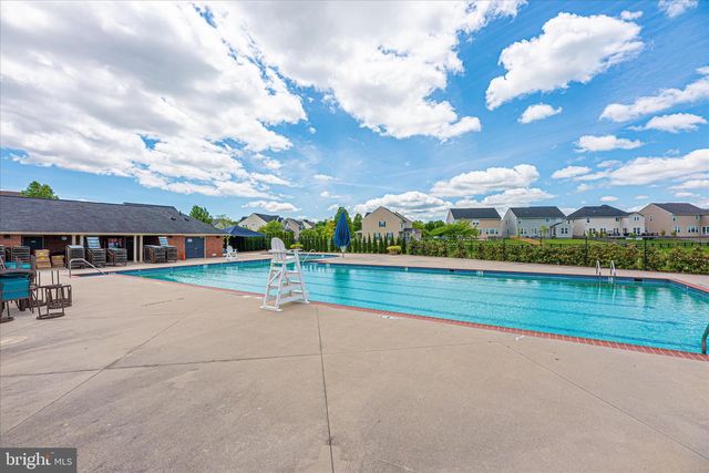 102 SUNLIGHT DR, Frederick, MD 21702