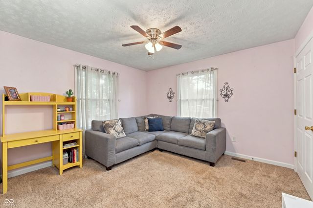 907 Cragwood Court, Plainfield, IN 46168