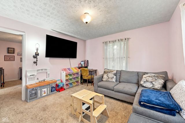 907 Cragwood Court, Plainfield, IN 46168