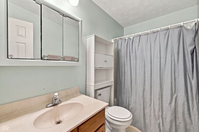 907 Cragwood Court, Plainfield, IN 46168