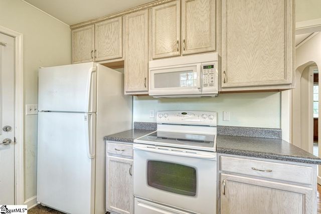 200 Princeton Avenue, Greenville, SC 29607