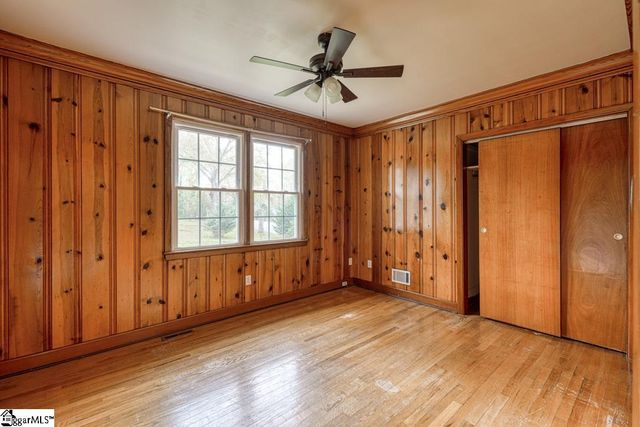 200 Princeton Avenue, Greenville, SC 29607