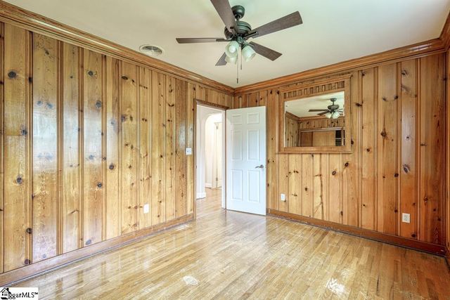 200 Princeton Avenue, Greenville, SC 29607