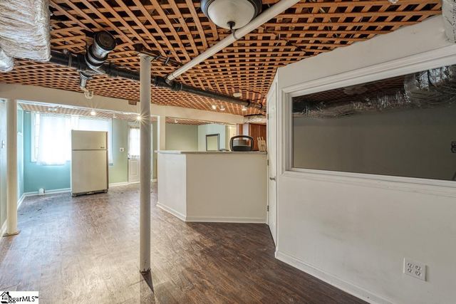 200 Princeton Avenue, Greenville, SC 29607