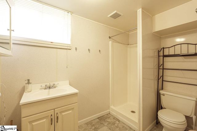 200 Princeton Avenue, Greenville, SC 29607