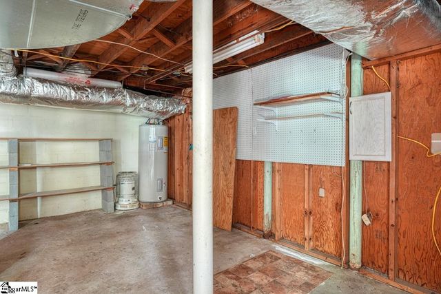 200 Princeton Avenue, Greenville, SC 29607