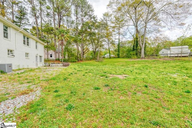 200 Princeton Avenue, Greenville, SC 29607