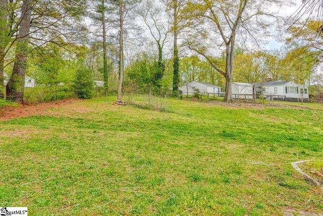 200 Princeton Avenue, Greenville, SC 29607