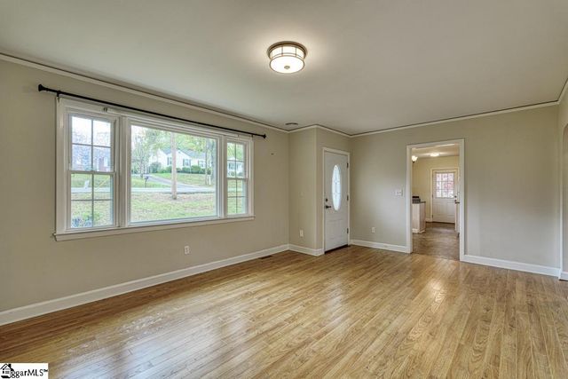 200 Princeton Avenue, Greenville, SC 29607