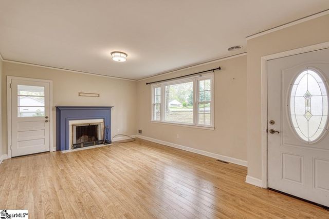 200 Princeton Avenue, Greenville, SC 29607