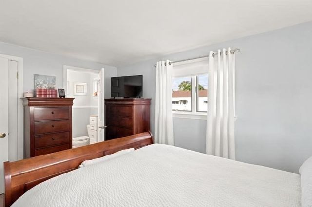 33 Nicholson St, Lynn, MA 01905