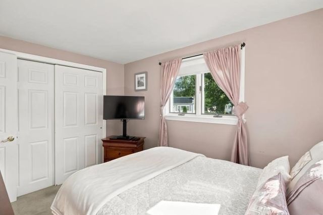 33 Nicholson St, Lynn, MA 01905