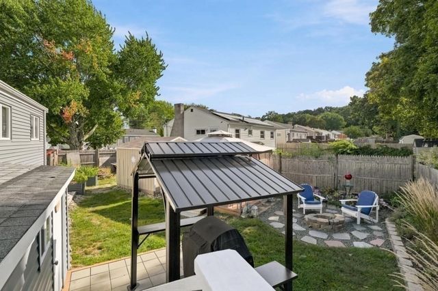 33 Nicholson St, Lynn, MA 01905