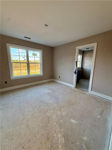 393 Enclave Drive, Clemmons, NC 27012