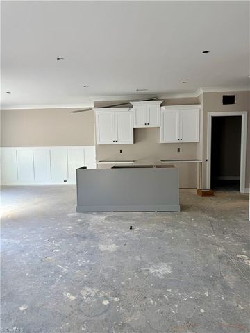 393 Enclave Drive, Clemmons, NC 27012