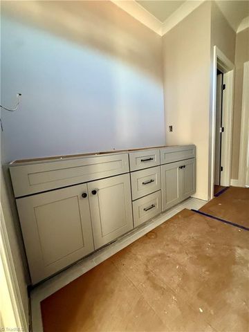 393 Enclave Drive, Clemmons, NC 27012