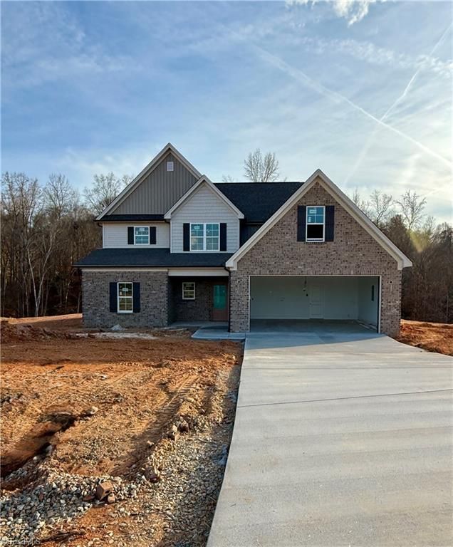 393 Enclave Drive, Clemmons, NC 27012